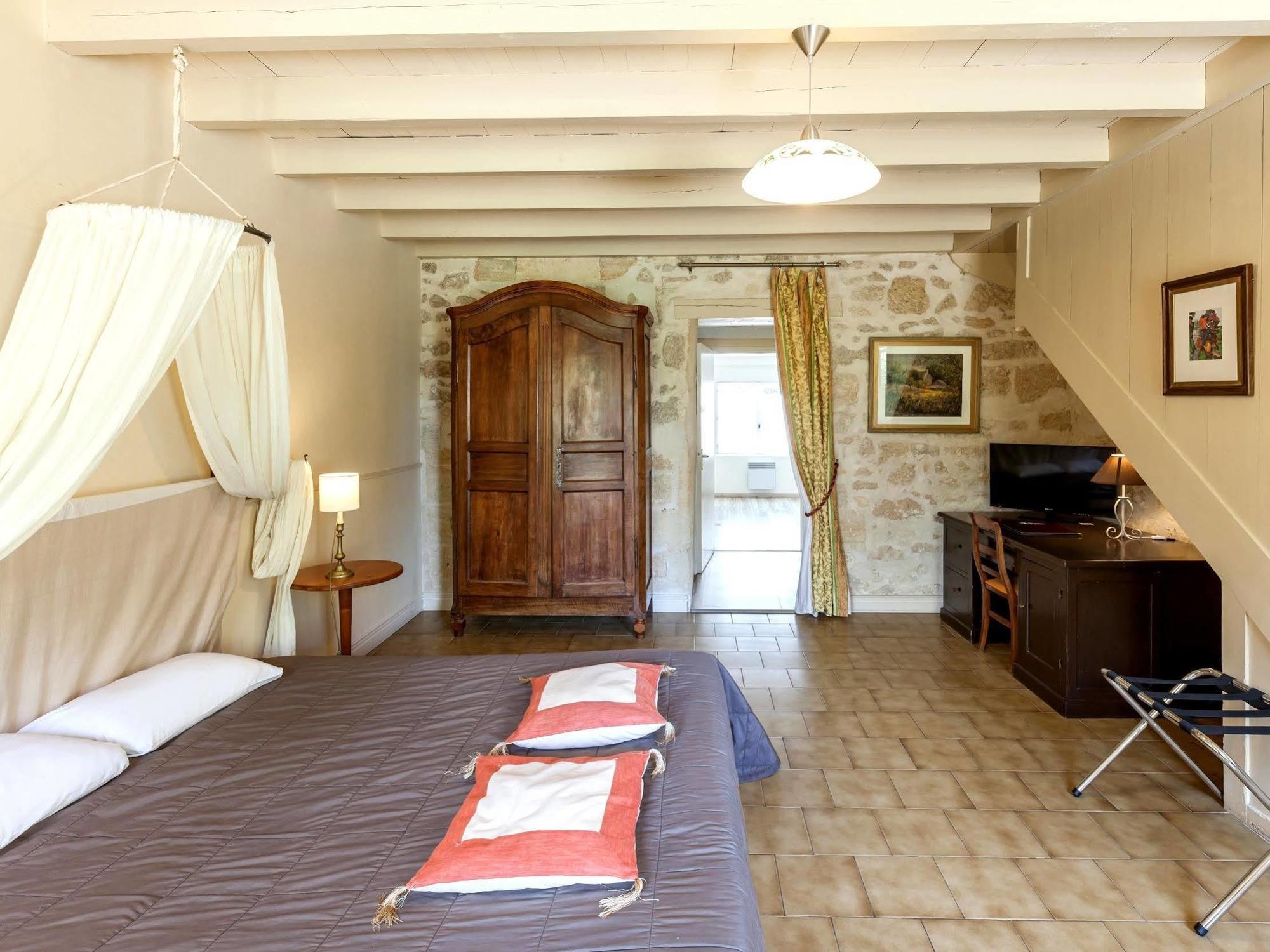Chateau Fleur De Roques - Puisseguin Saint Emilion Bagian luar foto